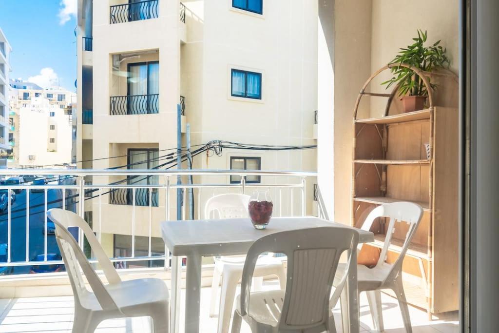 Modern Apt. Close To The Square San Pawl il-Baħar Kültér fotó